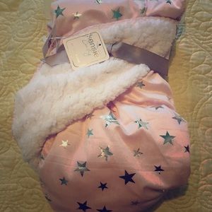 Brand NEW baby blanket SUPER Soft